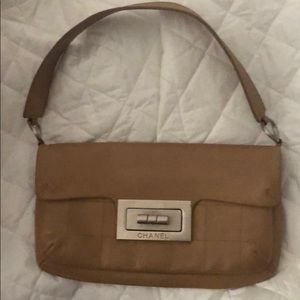 Chanel shoulder bag